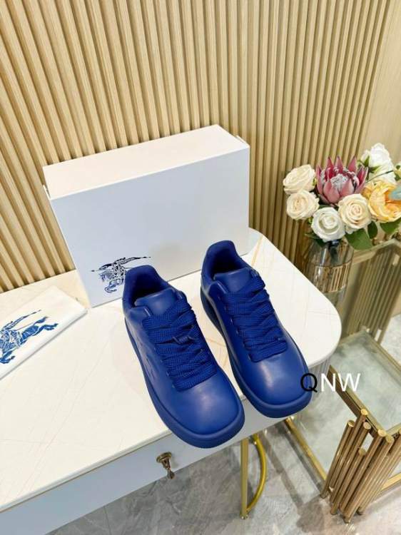 Picture of Burberry Shoes _SKUBurberrysz38-44BS02821940